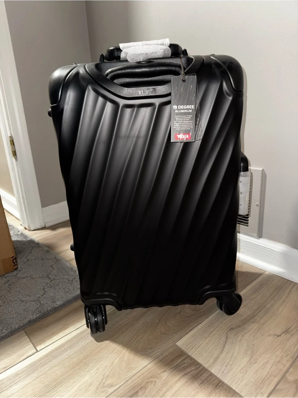 TUMI 19 Degree Aluminum International Carry-On Matte Black 22” NWT